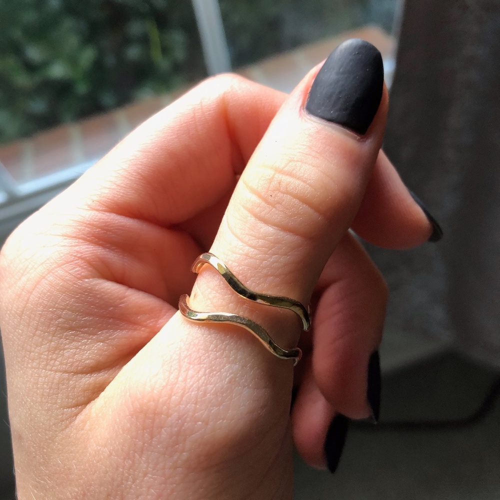 Waves of Life Gold Thumb Ring
